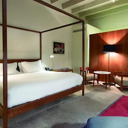 メルサー ホテル 5*